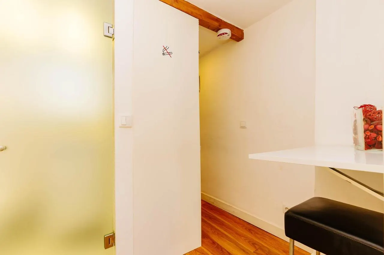 Rent4Rest Bairro Alto Charming 1Bd Apartment Lisboa